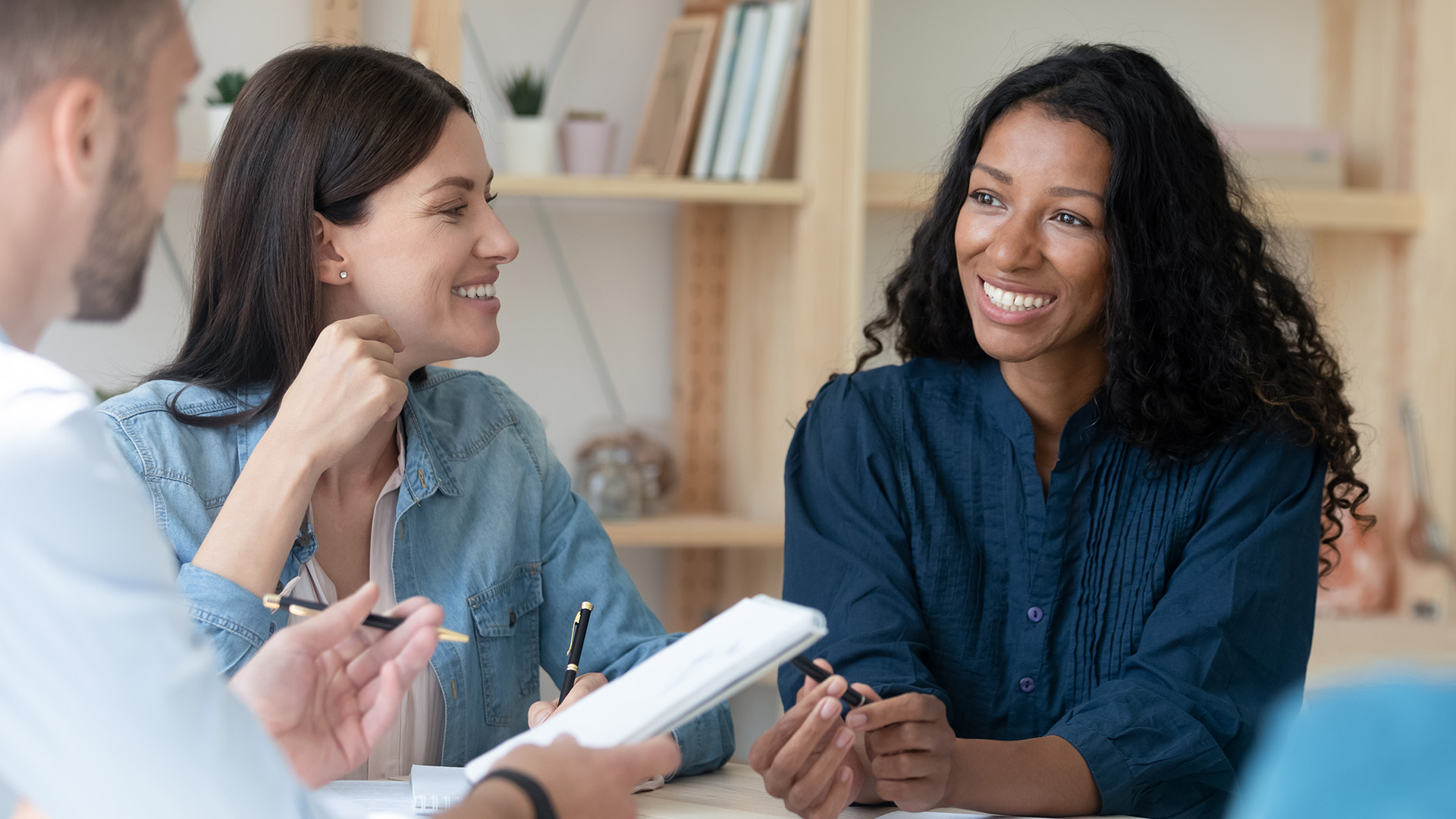 Accompagnement à distance Izidel pour infirmières libérales : formation en ligne, démarches administratives et aide à la recherche de remplaçants IDEL dans toute la France.
